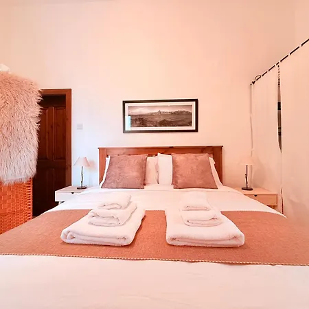 Gardjola House By Holi Guest house *