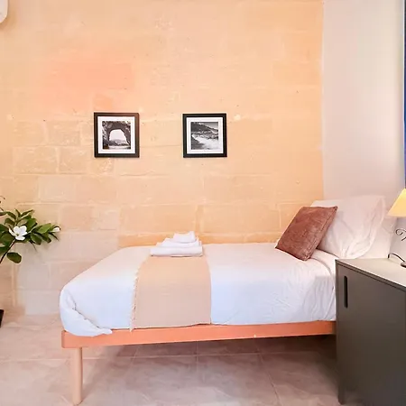 Gardjola House By Holi Guest house *